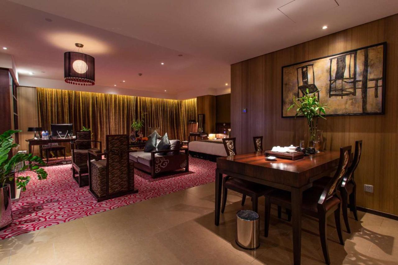Christian'S Hotel Luoyang Luoyang  Dış mekan fotoğraf