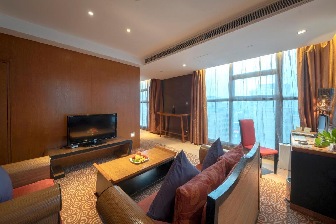 Christian'S Hotel Luoyang Luoyang  Dış mekan fotoğraf